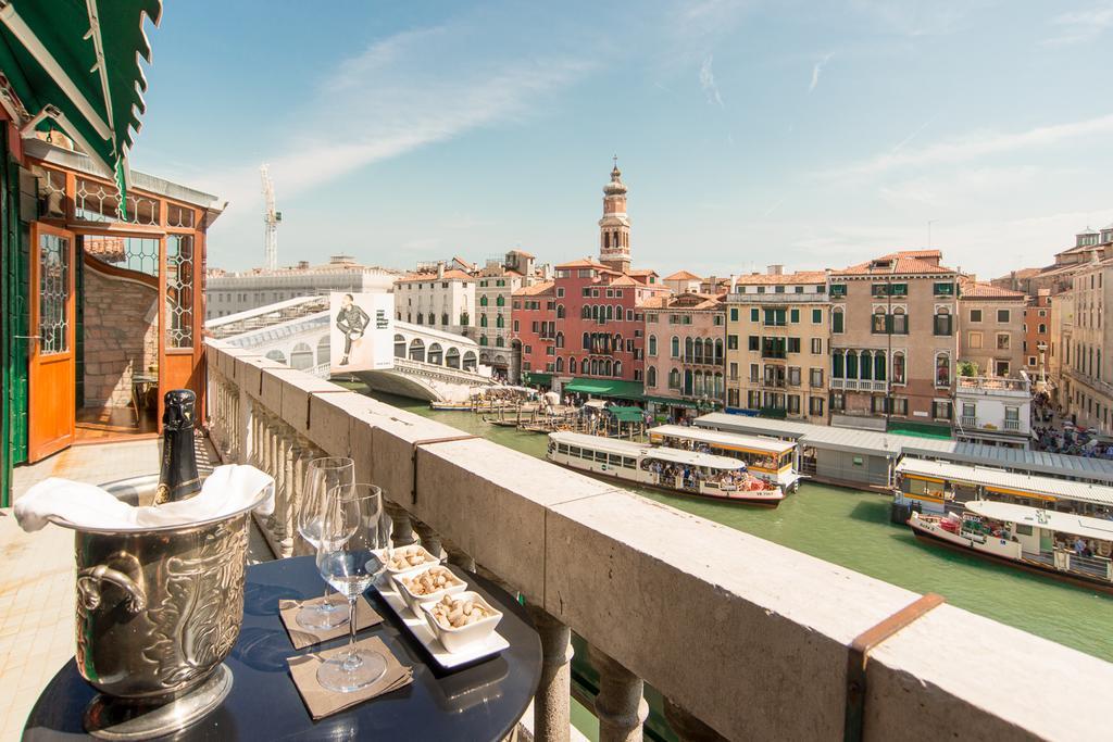 Apartamento Rialto Terrace On The Grand Canal Venecia Habitación foto